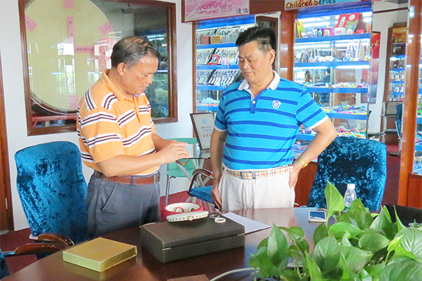 穩(wěn)達時手表定制廠家