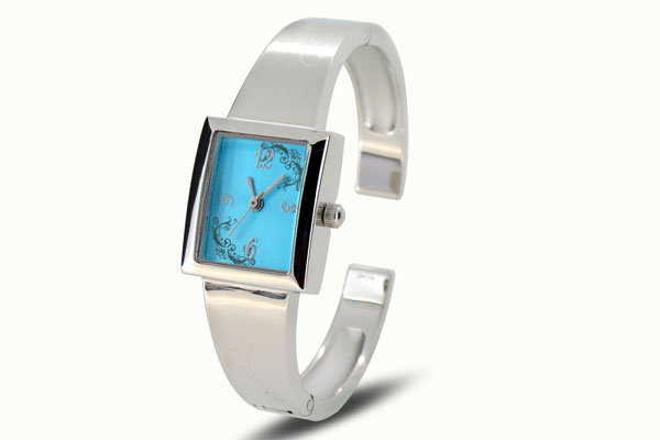 穩(wěn)達(dá)時(shí)手表代工廠家銀表