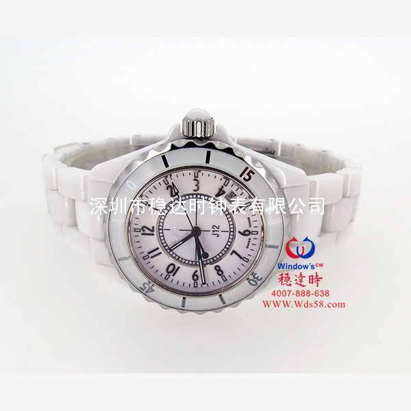 穩(wěn)達時時尚精致陶瓷女士手表