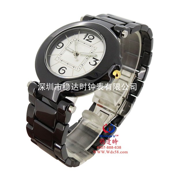 穩(wěn)達(dá)時(shí)時(shí)尚陶瓷表帶精品女士手表定制