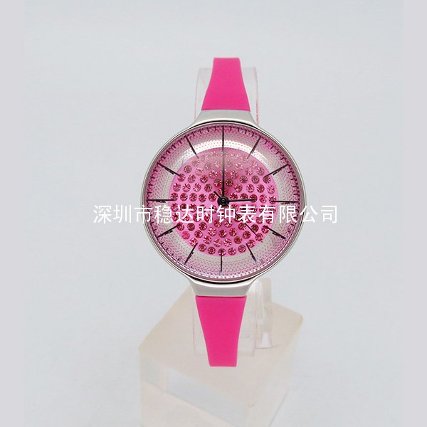 穩(wěn)達(dá)時(shí)時(shí)尚女士模糊手表