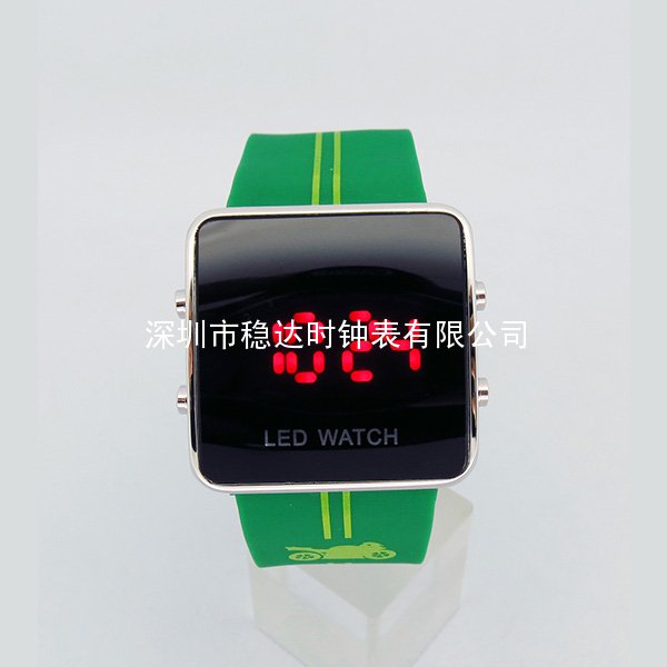 穩(wěn)達時LED手表定做工廠