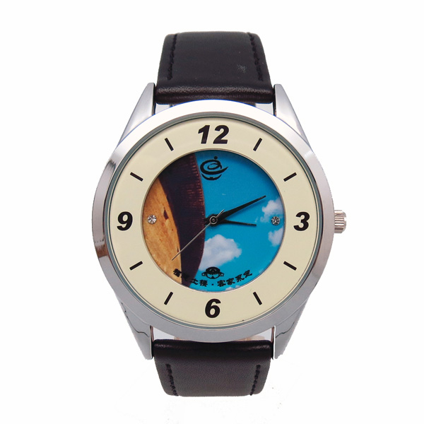 穩(wěn)達時經(jīng)典商務(wù)禮品紀念手表定制