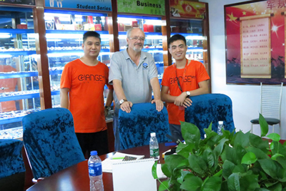 穩(wěn)達時手表代工廠客戶來訪案例