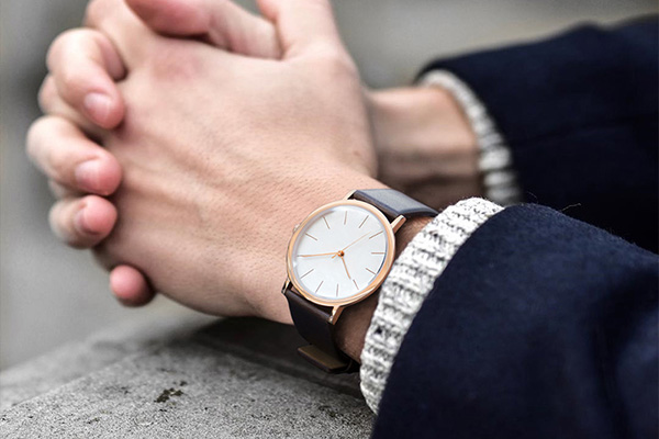 腕表雖小但卻是氣質(zhì)表露的源泉 穩(wěn)達(dá)時裝配手表廠一手出品