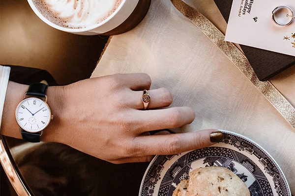 力行簡(jiǎn)約 明朗設(shè)計(jì)更貼合生活所需&mdash;穩(wěn)達(dá)時(shí)