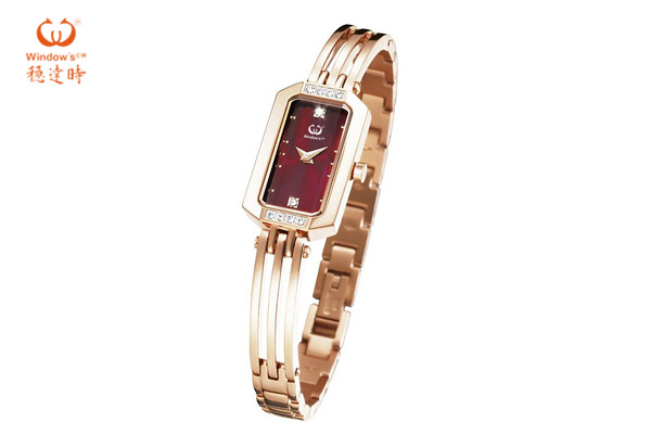 氣質(zhì)方殼手鐲腕表 穩(wěn)達(dá)時(shí)手表廠家直銷