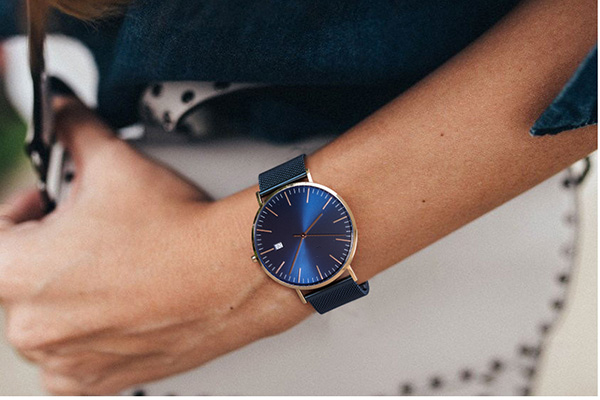 穩(wěn)達時簡約款腕表款式 廠家定制