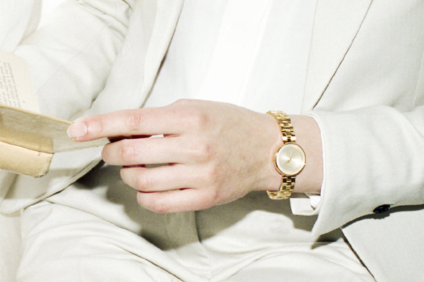 簡(jiǎn)約時(shí)尚手表女爆款定做