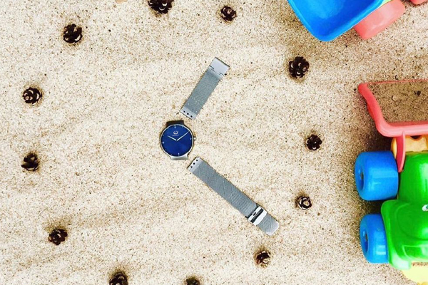 穩(wěn)達時手表廠可量身定制手表