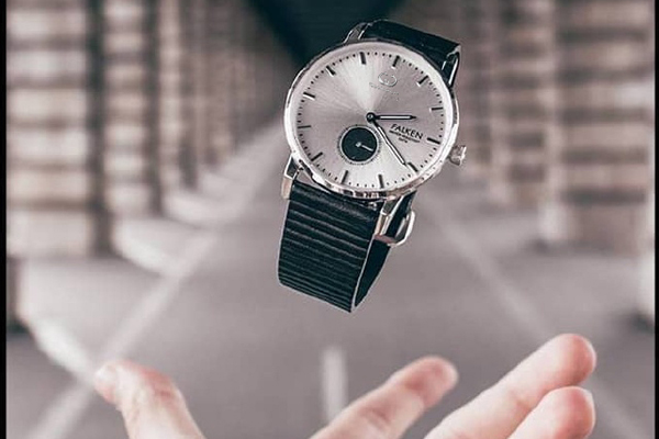 商務(wù)品質(zhì)腕表供應(yīng) 穩(wěn)達(dá)時表廠三十年經(jīng)驗之作