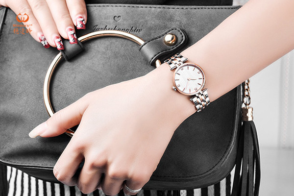 穩(wěn)達時女士手表廠家一手貨源批發(fā)