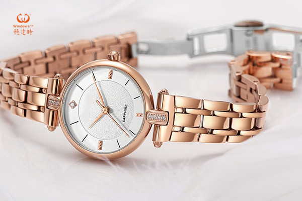 穩(wěn)達時高端女士石英手表廠家一手貨源推薦